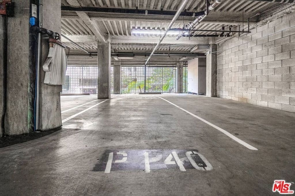 10751 Wilshire Boulevard - Photo 14