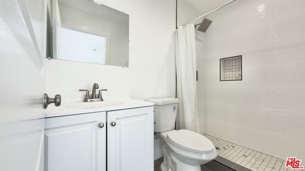 1732 Crenshaw Boulevard - Photo 4