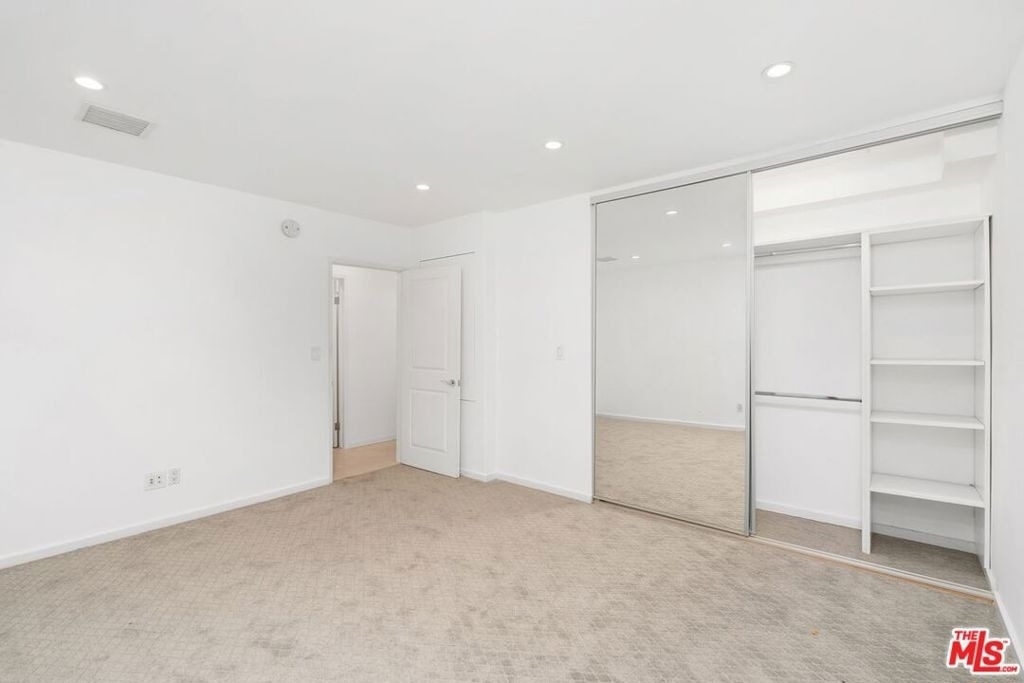 10645 Wilshire Boulevard - Photo 21