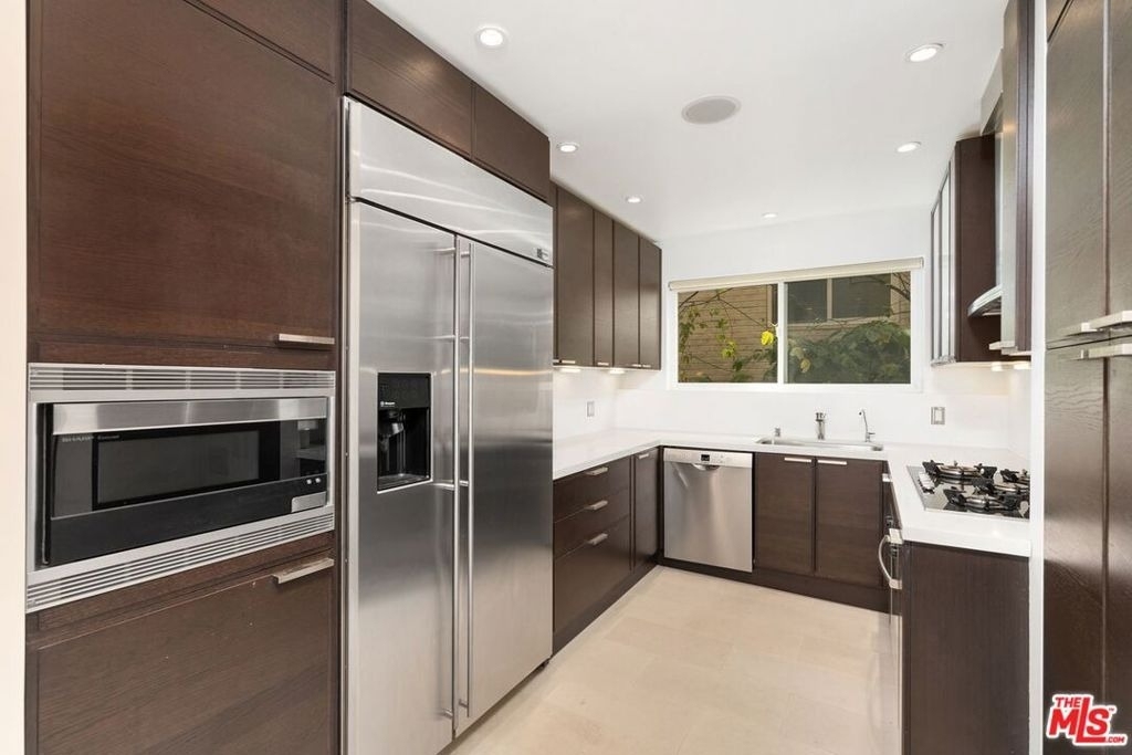 10645 Wilshire Boulevard - Photo 13
