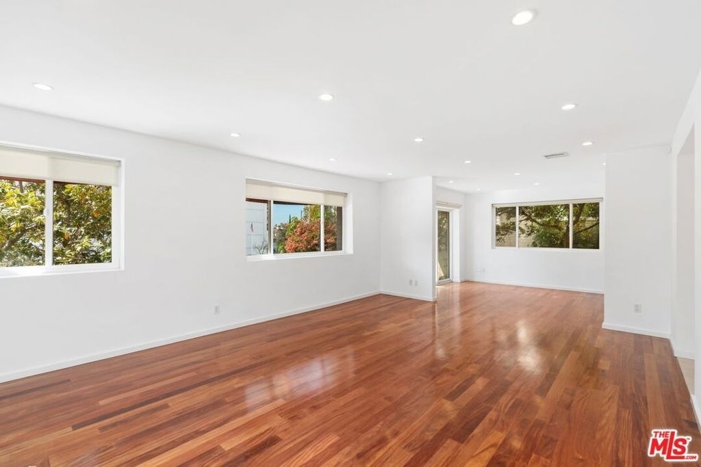 10645 Wilshire Boulevard - Photo 1