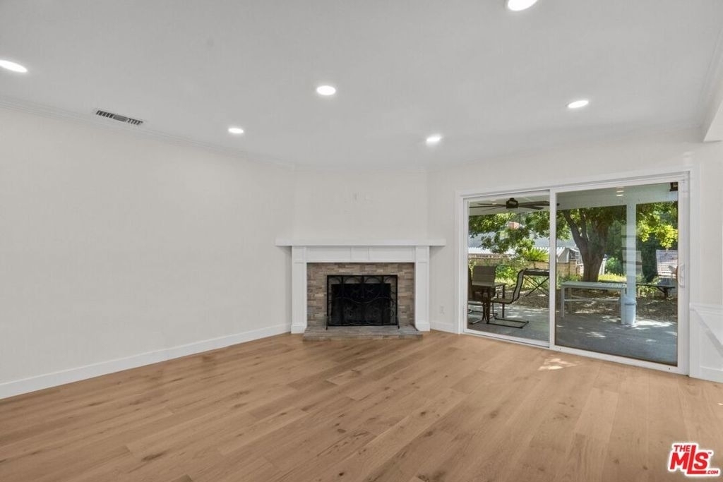 10780 Deliban Street - Photo 2