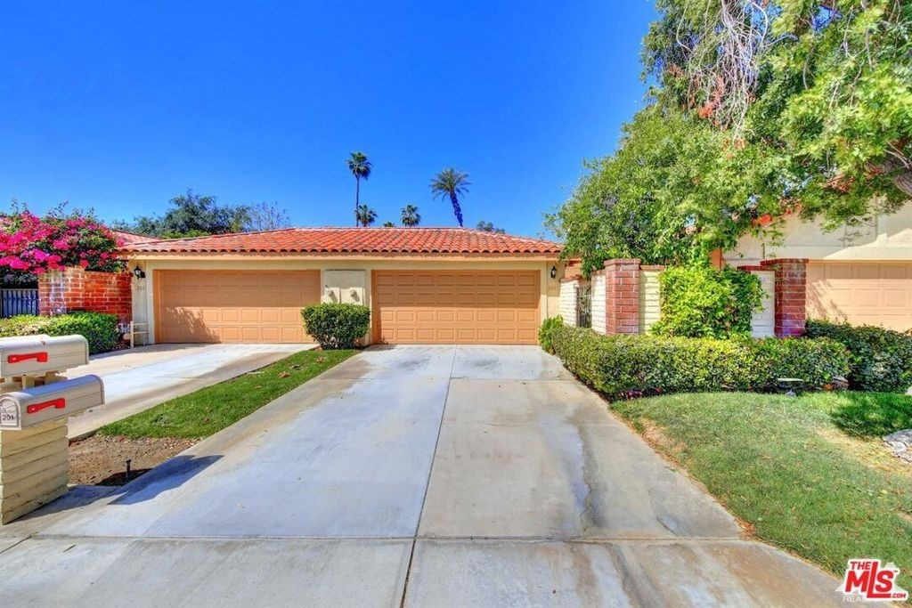 203 Serena Drive - Photo 0