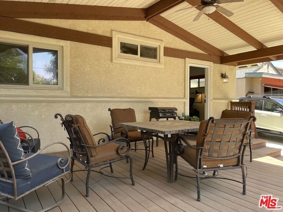 448 W 10th Street - Photo 15