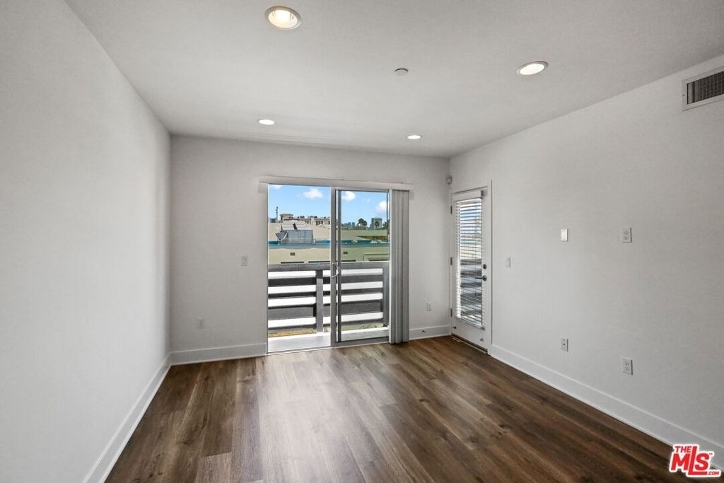 1301 Brockton Avenue - Photo 4