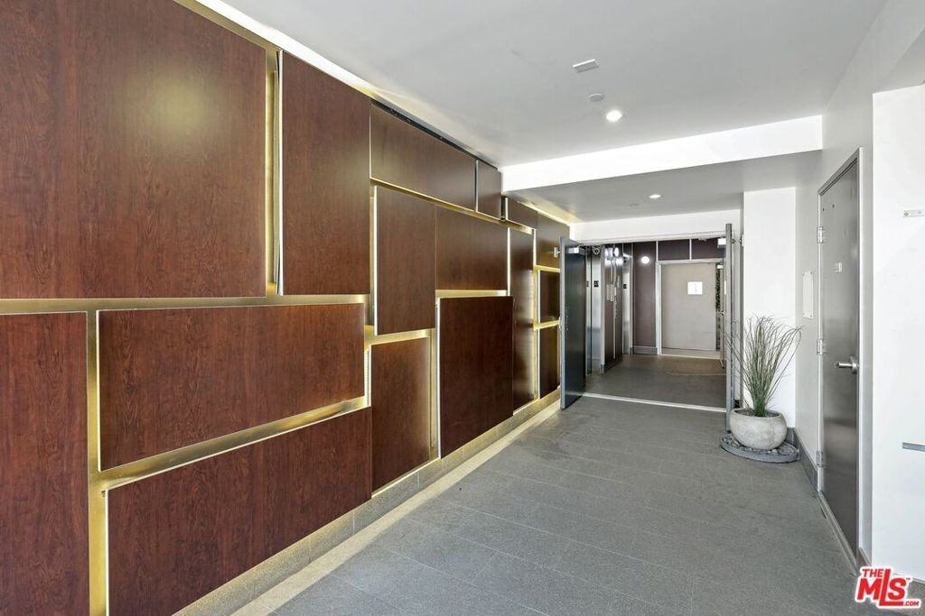 1301 Brockton Avenue - Photo 13