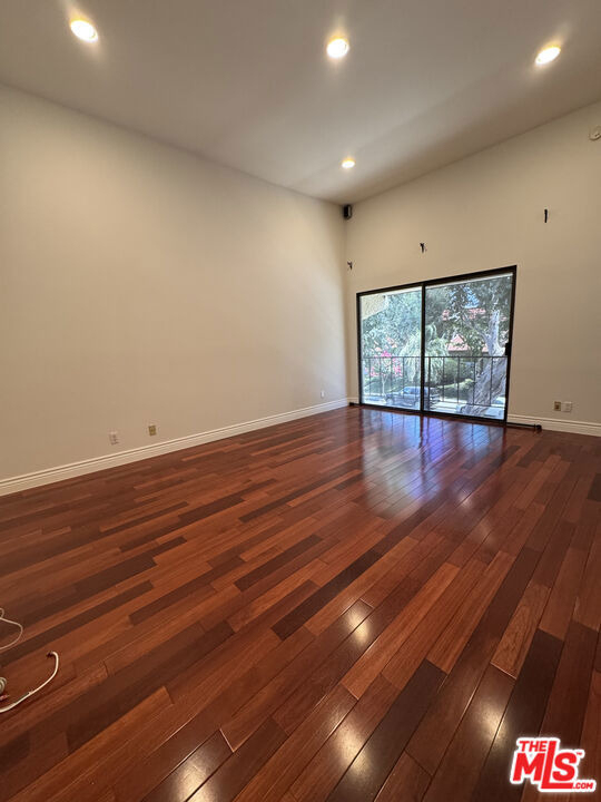 6205 1/2 Nita Avenue - Photo 10
