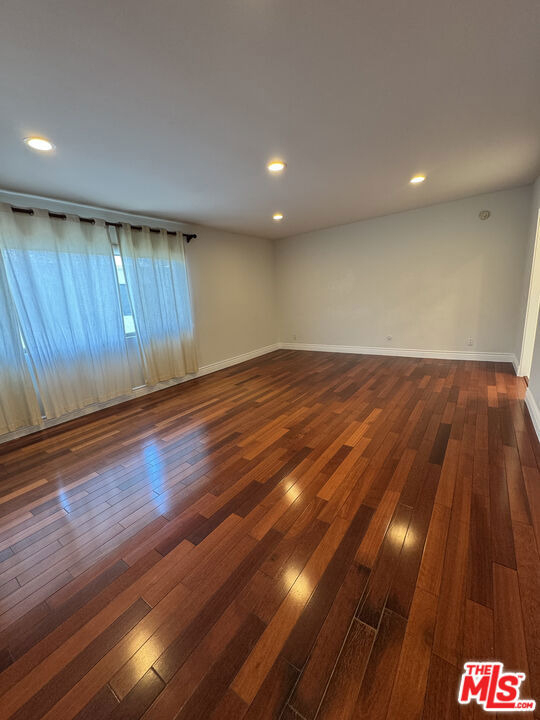 6205 1/2 Nita Avenue - Photo 11