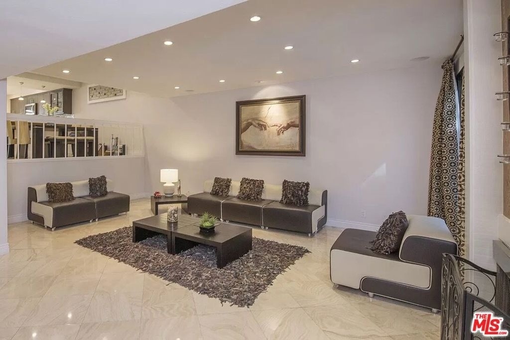 6205 1/2 Nita Avenue - Photo 2