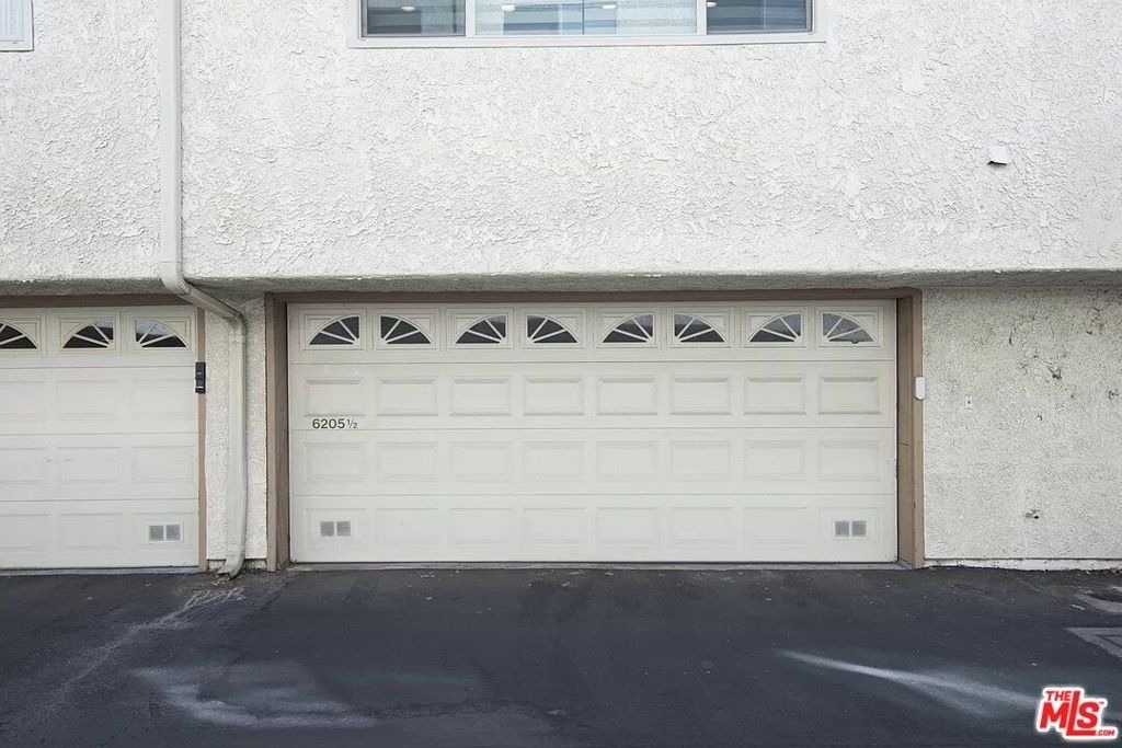 6205 1/2 Nita Avenue - Photo 1