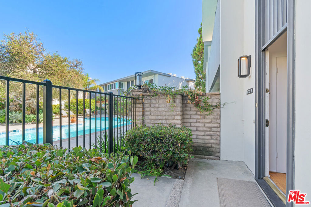 4725 La Villa Marina - Photo 2