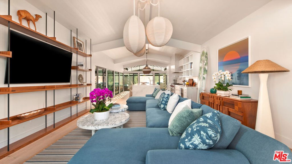 27044 Malibu Cove Colony Drive - Photo 17