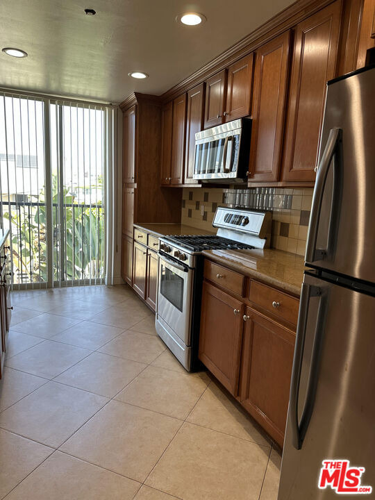 918 S Harvard Boulevard - Photo 4