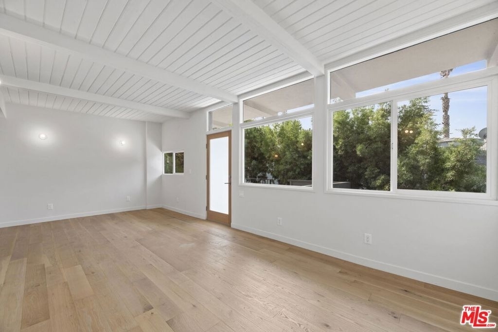 2210 Echo Park Avenue - Photo 3