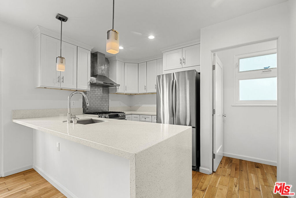 838 Hilldale - Photo 8
