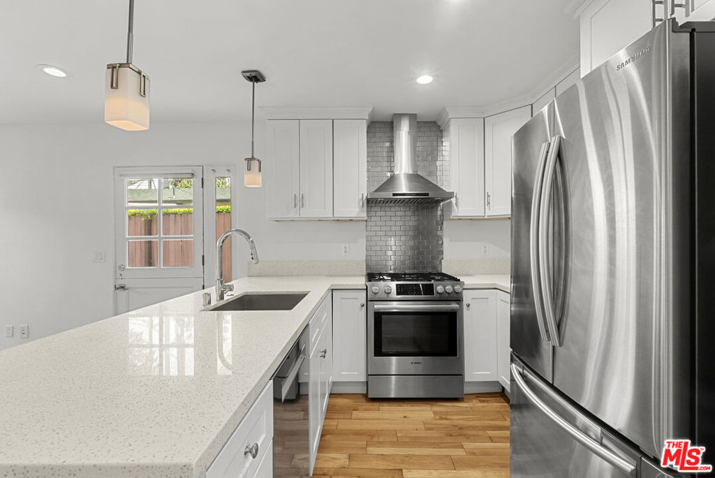 838 Hilldale - Photo 9