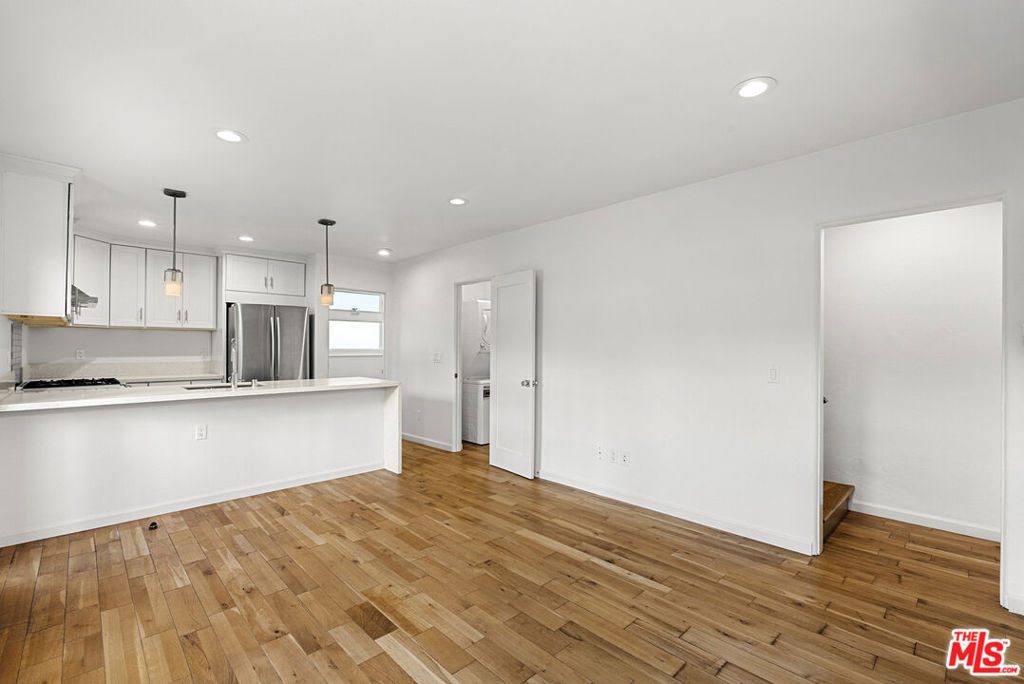 838 Hilldale - Photo 6