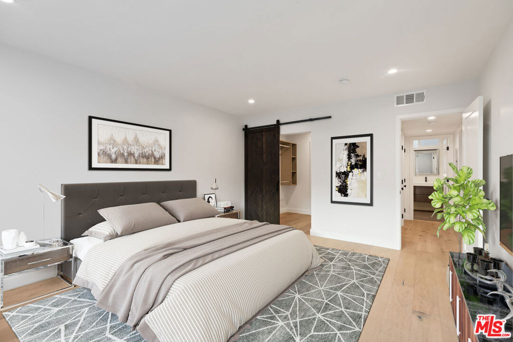 153 S Palm Drive - Photo 6