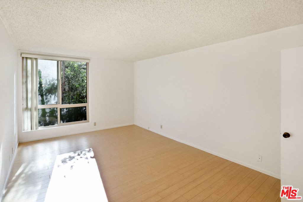 809 S Bundy Drive - Photo 4