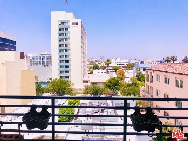 1241 5th Street - Photo 5