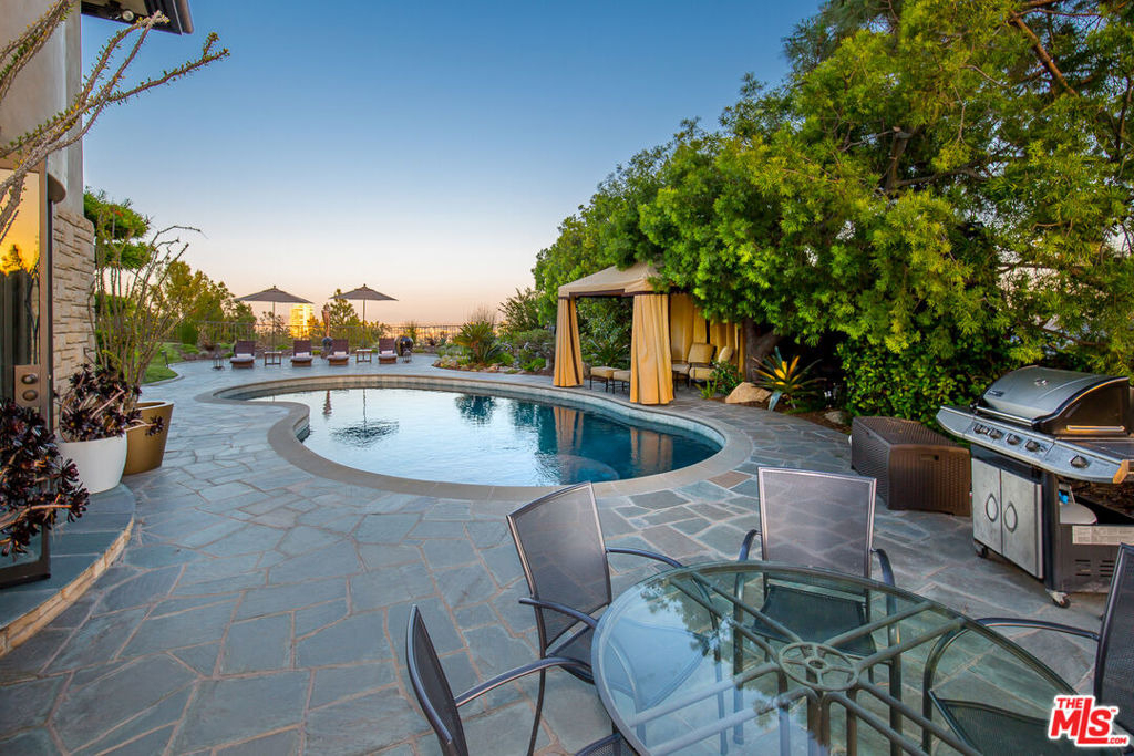 1131 Miradero Road - Photo 37