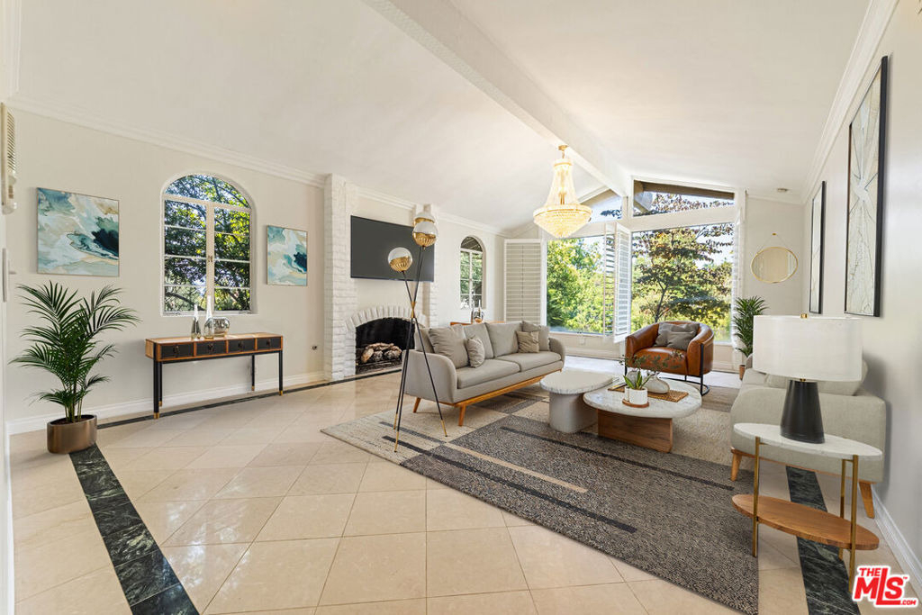 18022 Lake Encino Drive - Photo 3