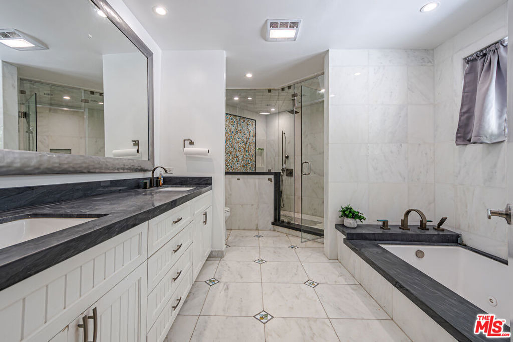 18022 Lake Encino Drive - Photo 19