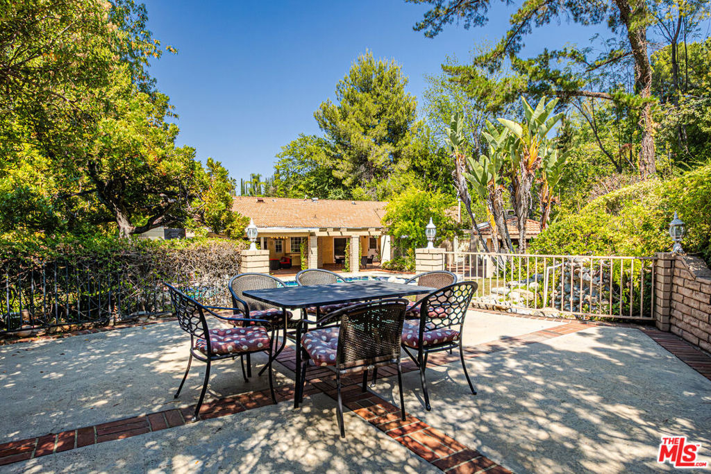 18022 Lake Encino Drive - Photo 37