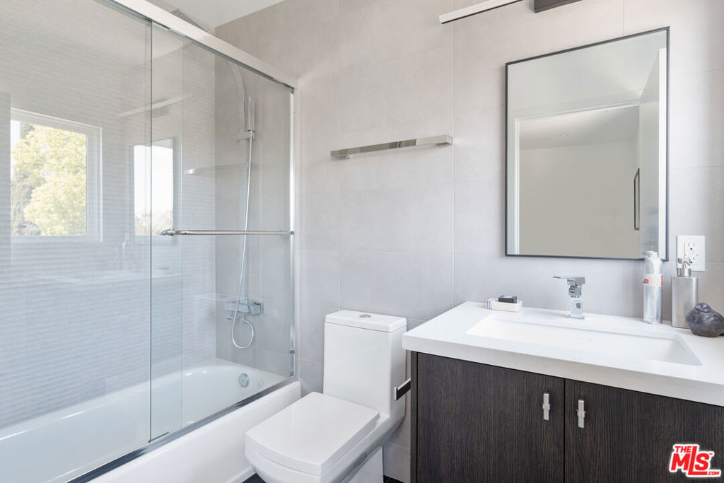 2512 Berkeley Avenue - Photo 35