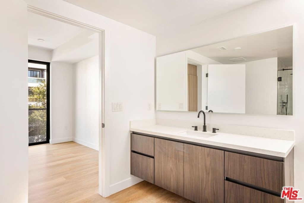 2361 Fox Hills Drive - Photo 11