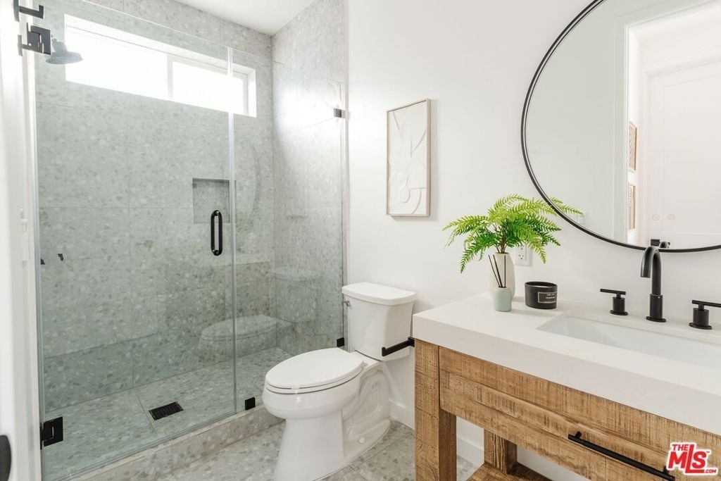 6765 1/2 Lexington Avenue - Photo 16