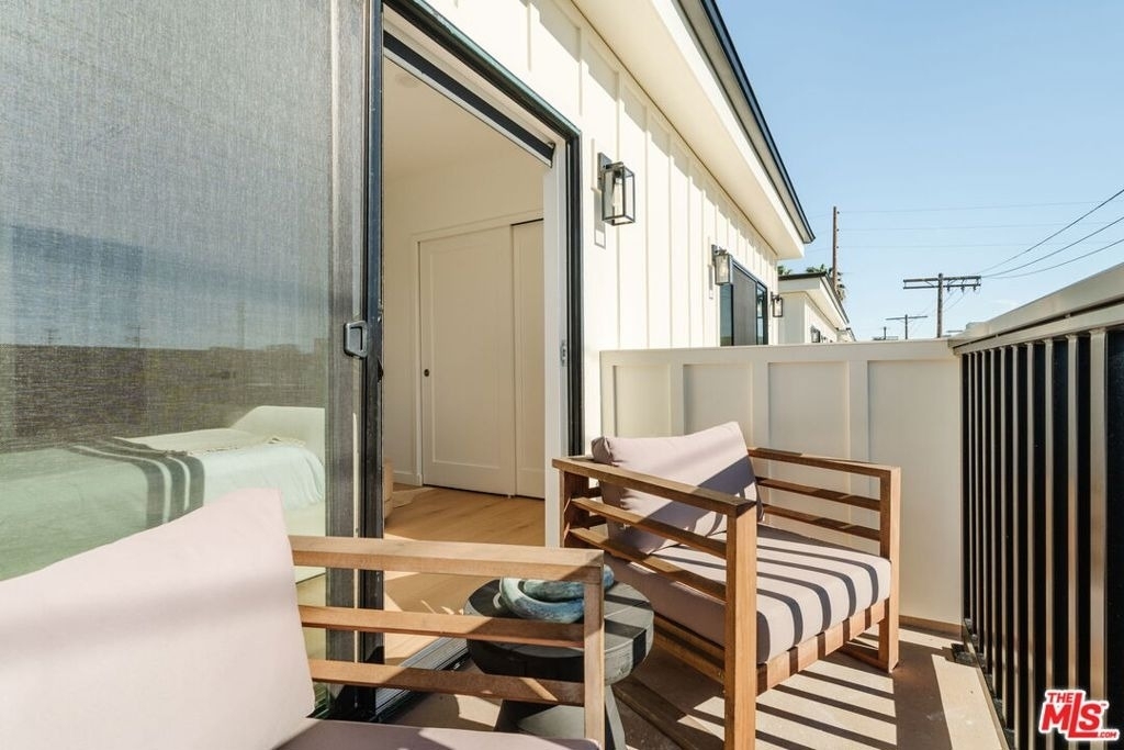 6765 1/2 Lexington Avenue - Photo 21