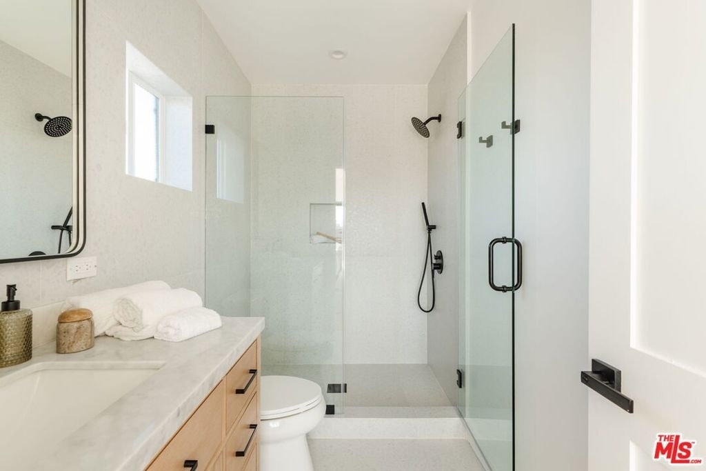 6765 1/2 Lexington Avenue - Photo 23