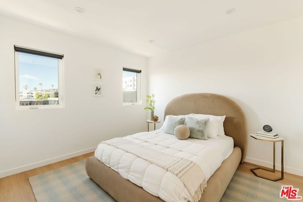 6765 1/2 Lexington Avenue - Photo 19
