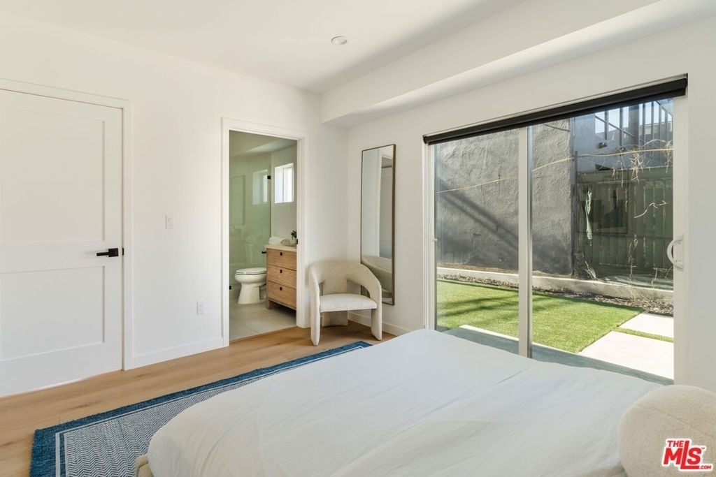 6765 1/2 Lexington Avenue - Photo 5