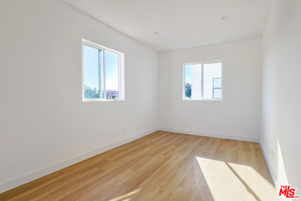 1921 1/2 Carmona Avenue - Photo 30