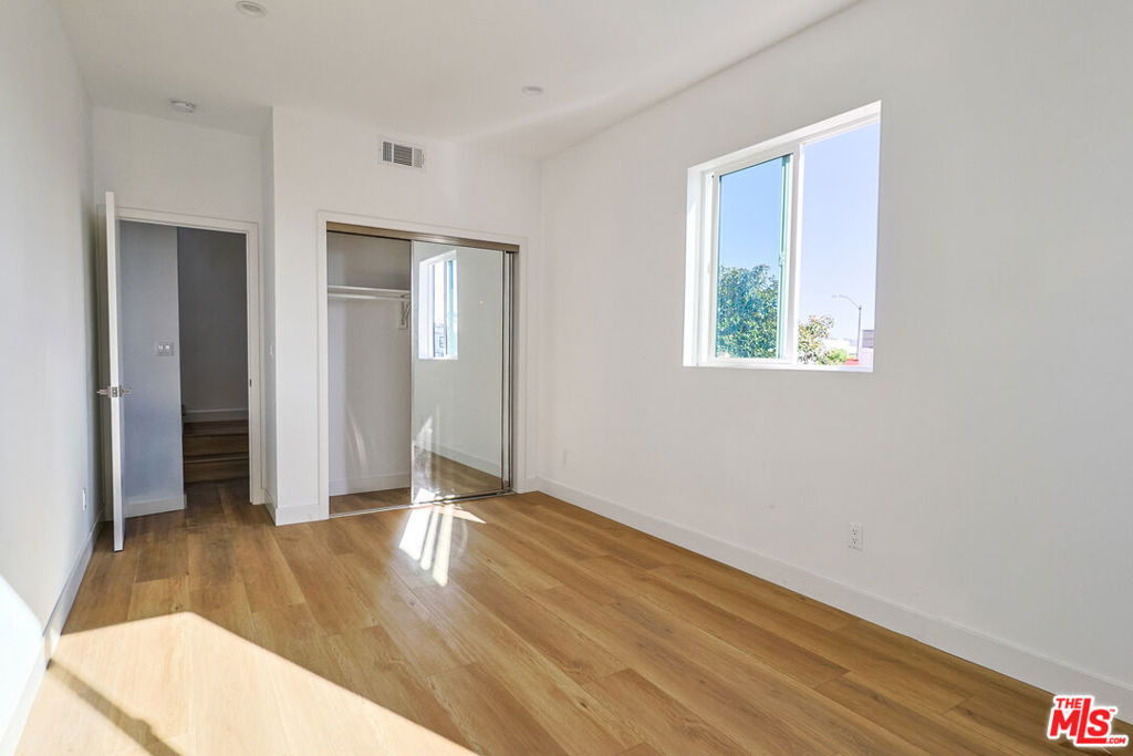 1921 1/2 Carmona Avenue - Photo 29