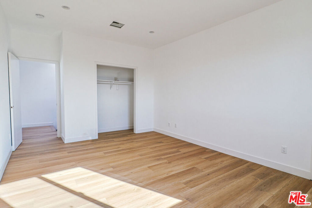1921 1/2 Carmona Avenue - Photo 32