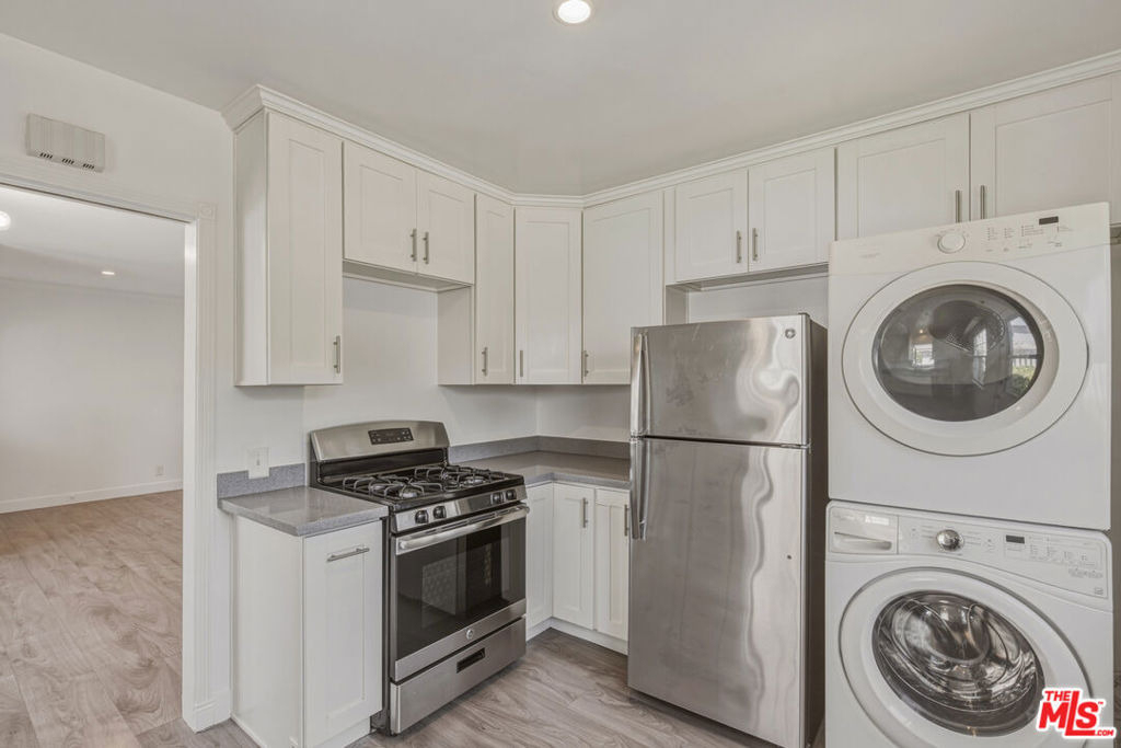 4177 Ince Boulevard - Photo 21