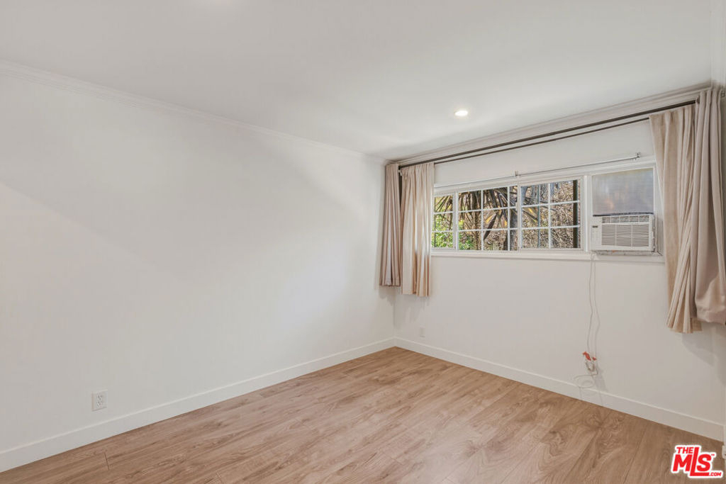 4177 Ince Boulevard - Photo 19