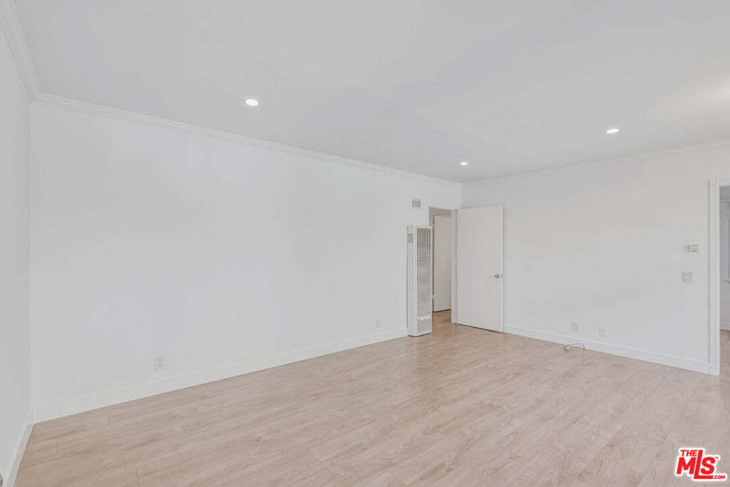 4177 Ince Boulevard - Photo 28