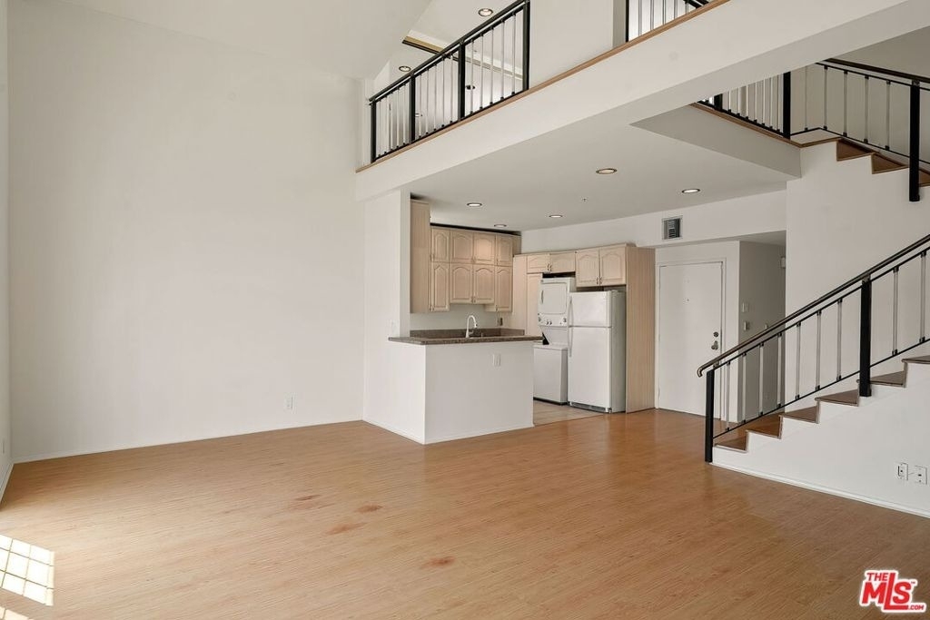 923 Euclid Street - Photo 9