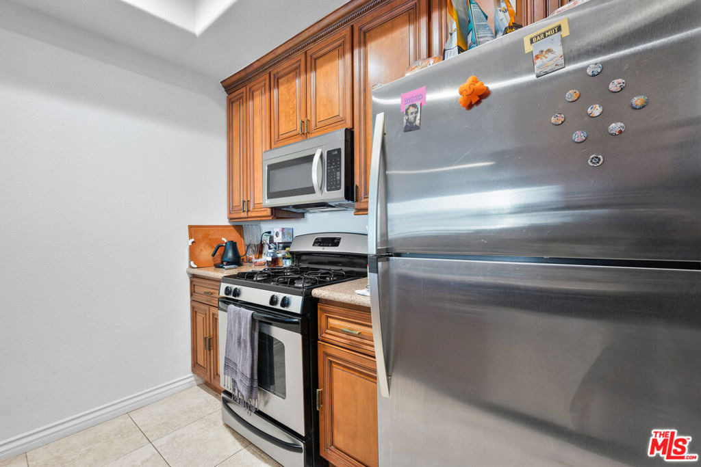 1200 S Corning Street - Photo 2