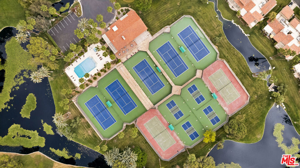 13 Tennis Club Drive - Photo 32