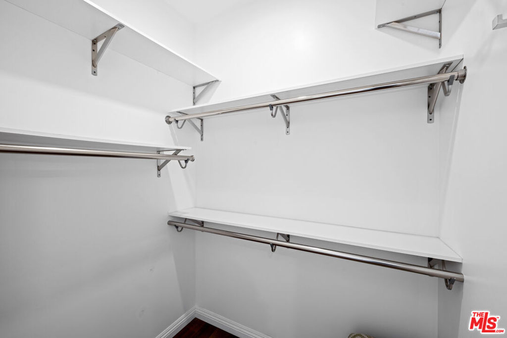 10623 W Olympic Boulevard - Photo 13