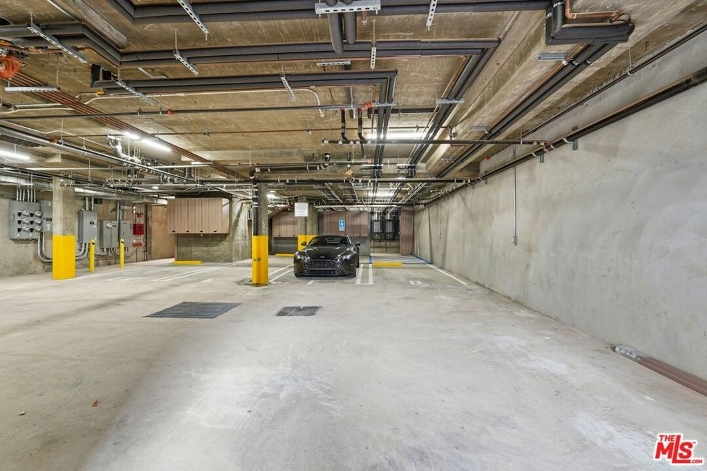 1006 Hancock Avenue - Photo 17