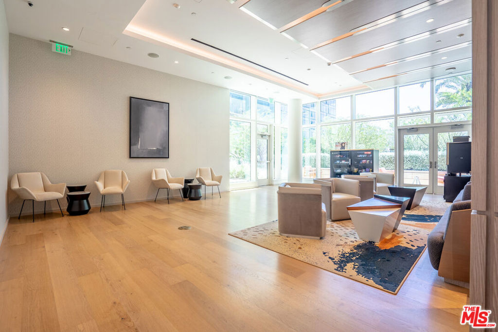 877 Francisco Street - Photo 21