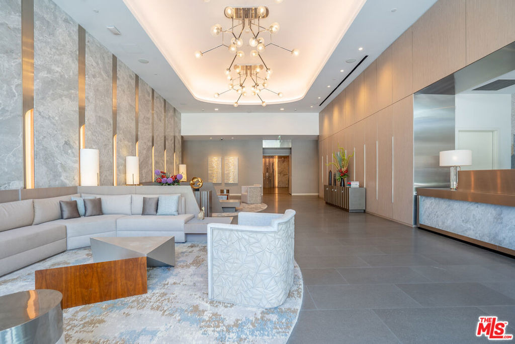 877 Francisco Street - Photo 19