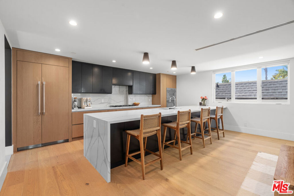 656 California Avenue - Photo 10