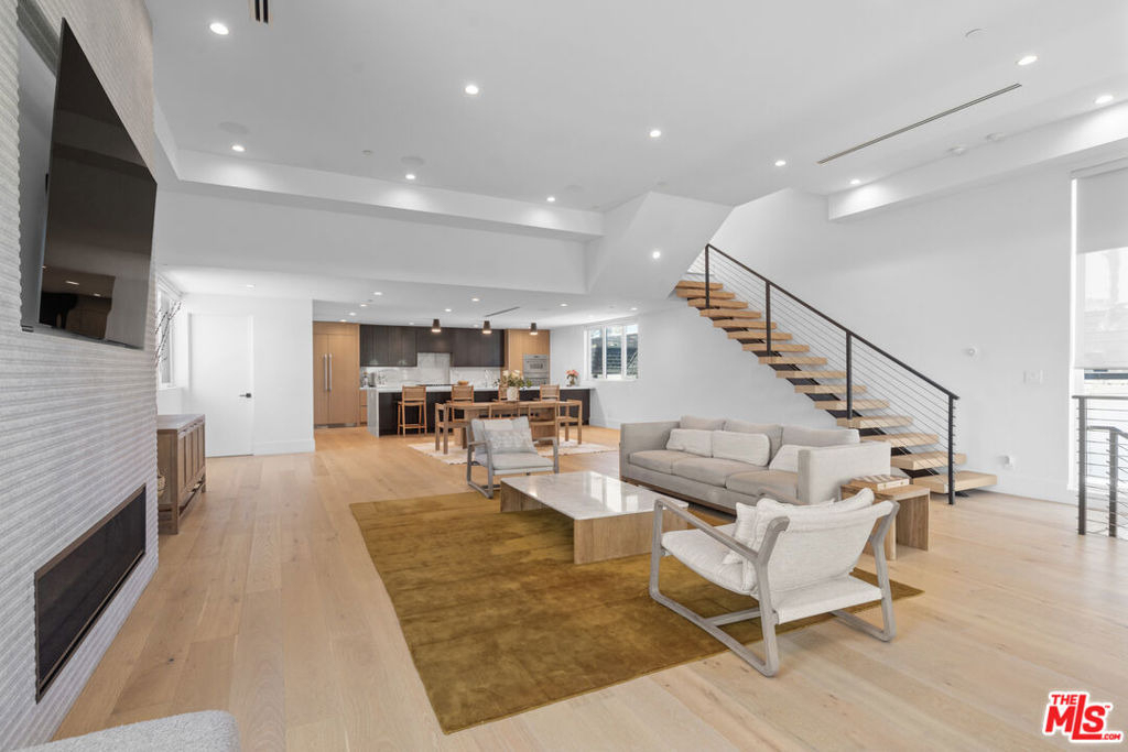 656 California Avenue - Photo 7
